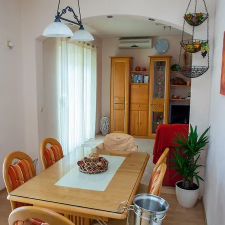 Antonio Apartment *